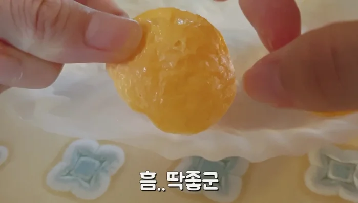 Prepare the fish cake.