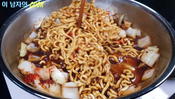 Mix well. Reduce heat to medium and stir until sticky and viscous.