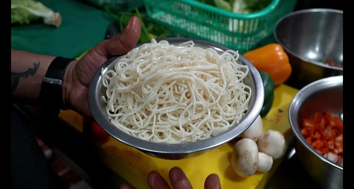 Boil the noodles.