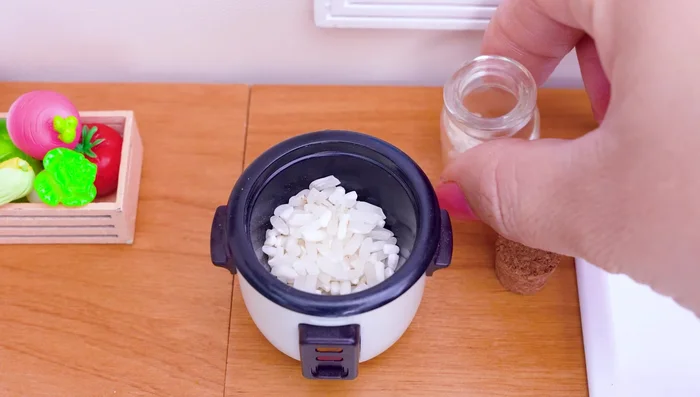 Cook rice.