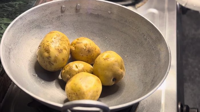 Boil four to five potatoes.