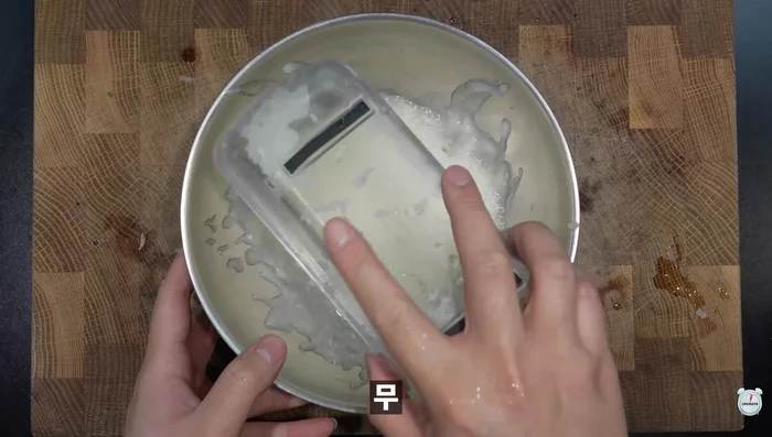 Grate the radish and squeeze out excess moisture.