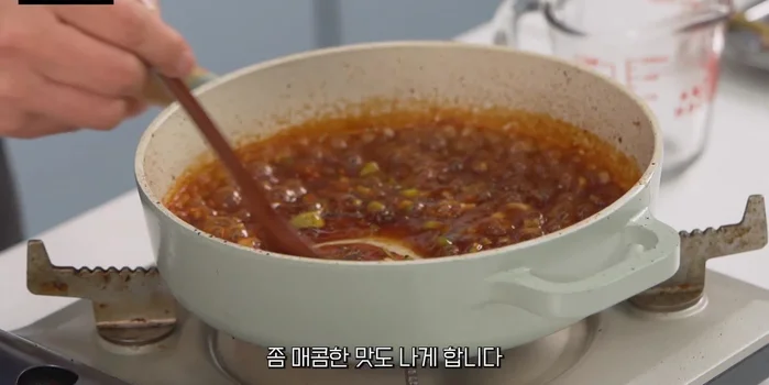 Add the sauce to the rice bowl; season with pepper to taste.