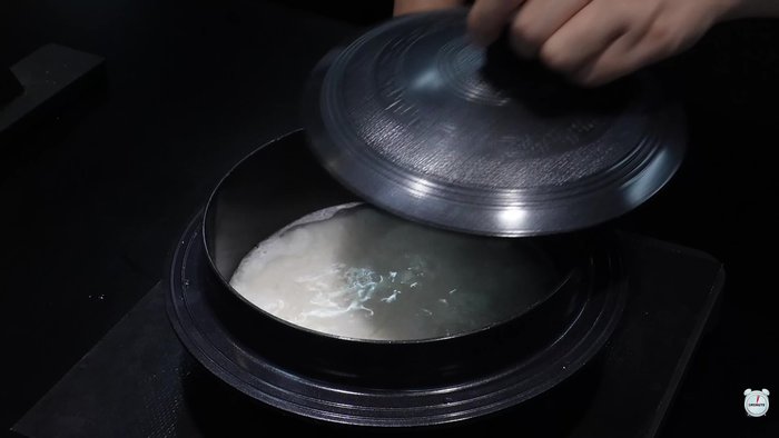 If you don't have Annammi, use plain rice or pre-cooked rice.