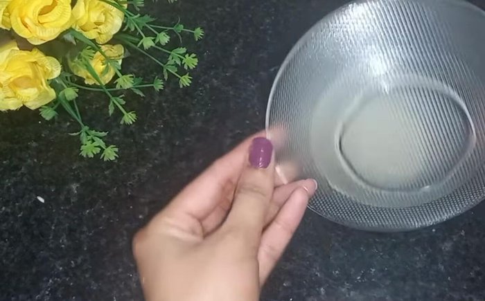 After 24-48 hours, you will have cloudy water rich in good bacteria, amino acids, antioxidants, and lactic acid. This is your fermented rice water.
