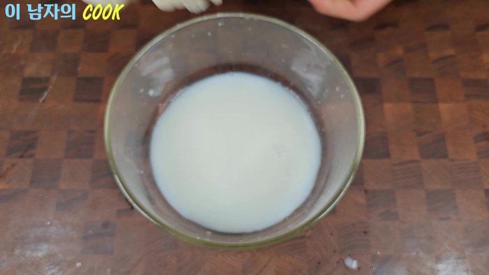 Prepare the tofu: If using firm or extra-firm tofu, press it to remove excess water. Crumble or roughly chop the tofu.