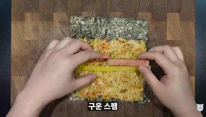 Add the grilled radish, spam, and mayonnaise.