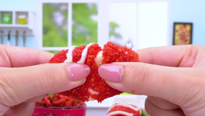 Decorate the noodles.