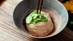Godongmyeon: Grandma's Soy Sauce Bibim Guksu Recipe