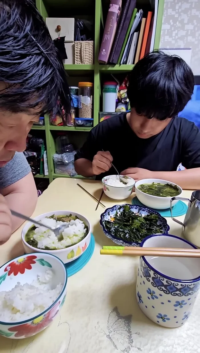 For the soup, use seaweed and add ingredients similar to kimchi preparation.