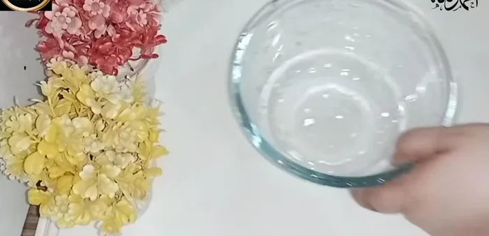 Wash, peel, and grate a potato. Squeeze the grated potato through a muslin cloth to extract the juice, let the starch settle for 15-20 minutes.