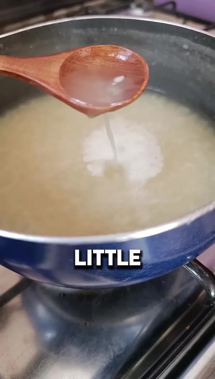 Blend the cooled rice into a smooth paste using a little of the cooking water.