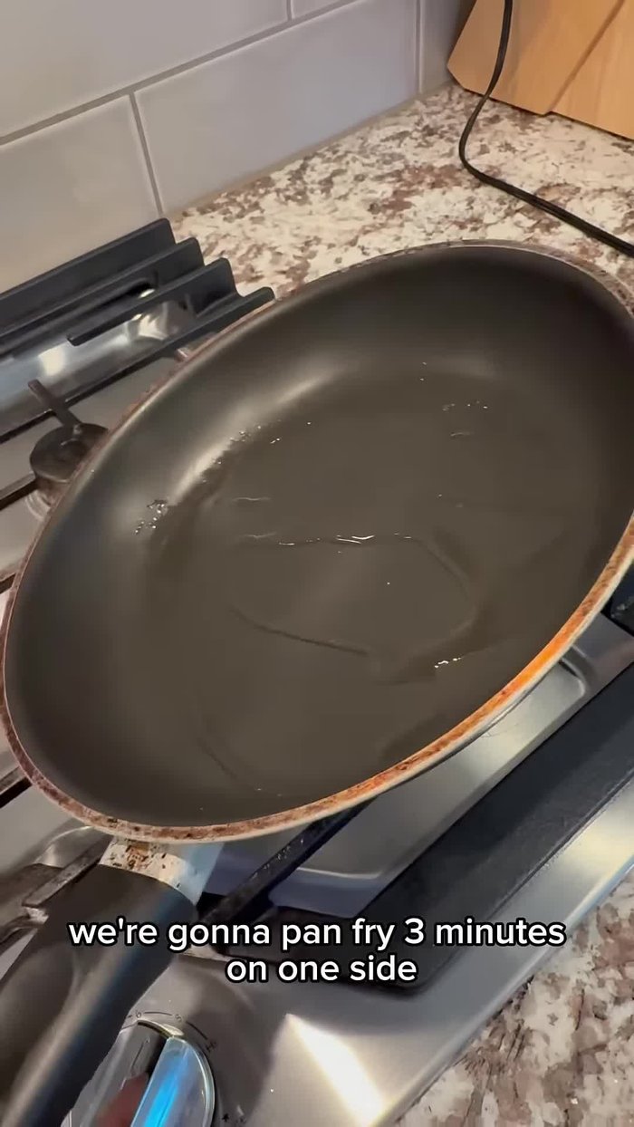 Pan-fry for 3 minutes on one side.