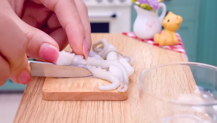 Fry the octopus.